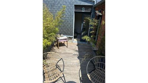 Suite with Terrace room in La maison du tripot