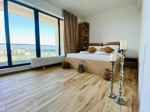 One-Bedroom Apartment - Sea Side