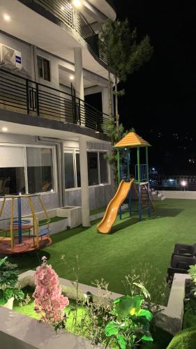 Exterior view, Royal Lodge By Hotel Demanchi in Murree