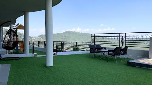 Surrounding environment, Royal Lodge By Hotel Demanchi in Murree