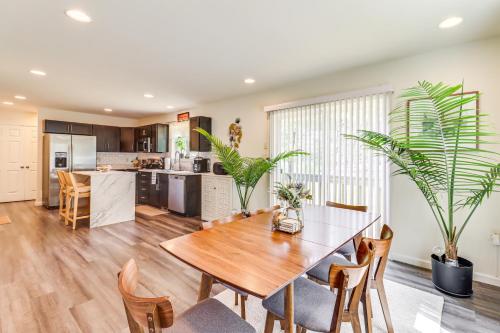 Modern Tobyhanna Retreat 5 Mi to Lake! in Tobyhanna, USA
