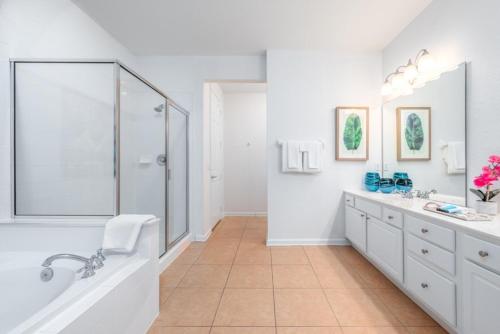 Your Vista Cay Lakeview Allure condo - image 12