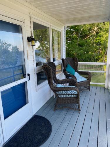 High Tide Inn on the Ocean, Motel and Cottages