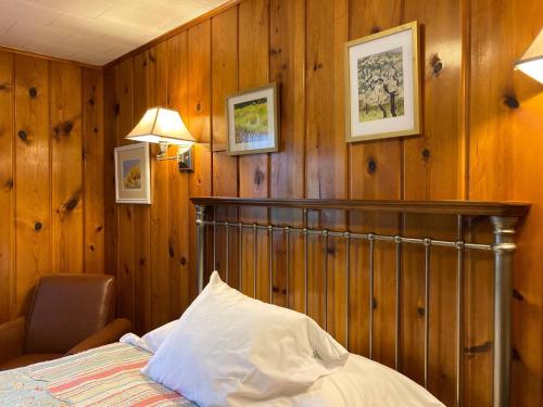 Ludington Blue Spruce Inn - image 22