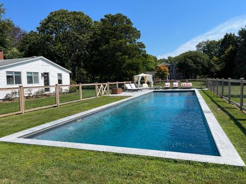 Family Beach House and Cottage in Wainscott, USA