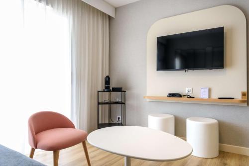 2 bedrooms, 2 beds
