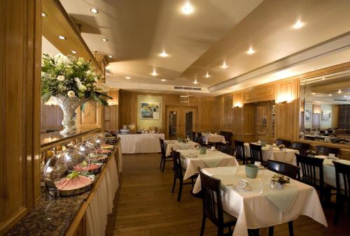 餐飲選擇, 太平洋酒店 (Hotel Pacific) in 奧斯坦德