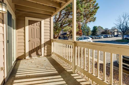 Englewood Condo with Pool Access 1 Mi to Light Rail in Englewood, USA