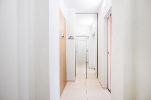 NiceOne Apartment Number 3 - W samym Centrum! AC, Breslau (Foto 6)