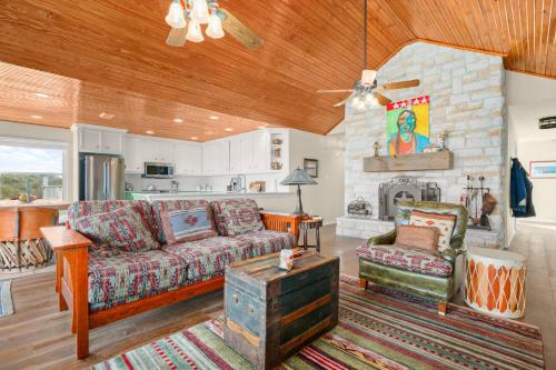 J-Bar-J Lodge in Lago Vista, USA
