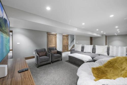 Heber Hideaway Exquisite Home with Hot Tub Heber Hideaway Exquisite Home with Hot Tub