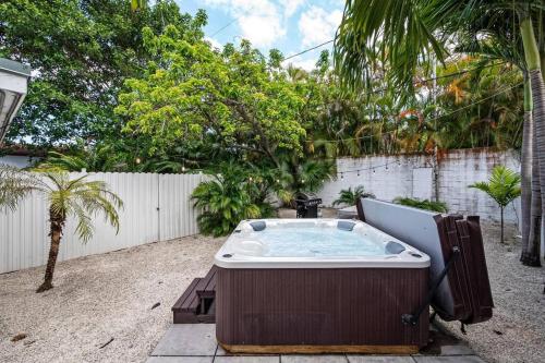 Spacious West Brickell Getaway, 4Bedroom2Bath in Miami, USA