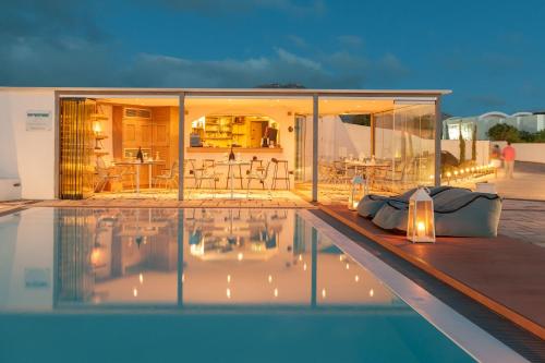 Caldera's Dolphin Suites - image 13