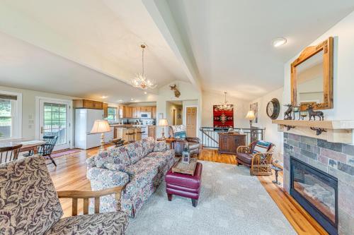 Lecompton Home with Private Pond and Fire Pit! in Lecompton, USA