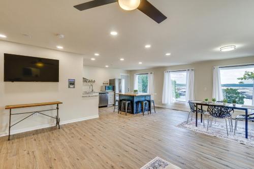 Kayaks, Boat Slip, Game Room, Calm Cove, Great Loc, Osage Beach (fotografie 6)