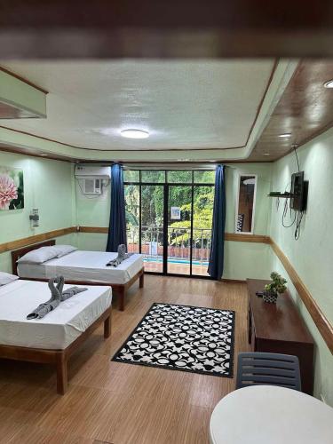 Hardrock Lux Spring Resort