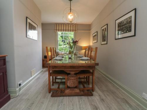 Penwarne Lodge - image 8