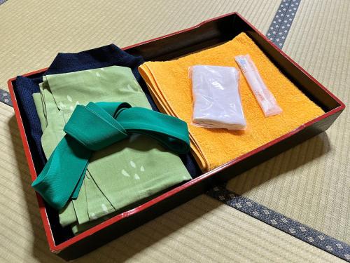 Japanese-Style Quadruple Room image 2
