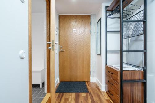 Dream Stay - Modern City Centre Lofts with Self Check-in, Tallinn (photo 2)