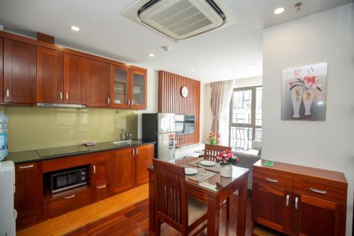 Sumitomo10 Apartment - Lane 12 Dao Tan street - 주방