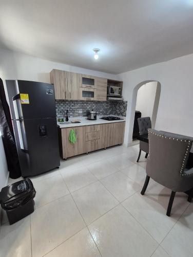 BONITO y ELEGANTE APARTAMENTO, Медельин