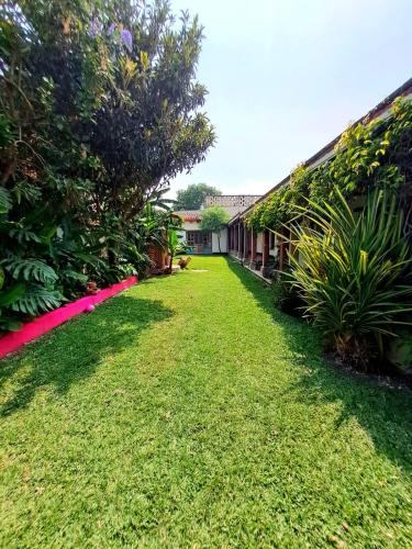 Garden, Jardin de Stela Hotel in Antigua Guatemala