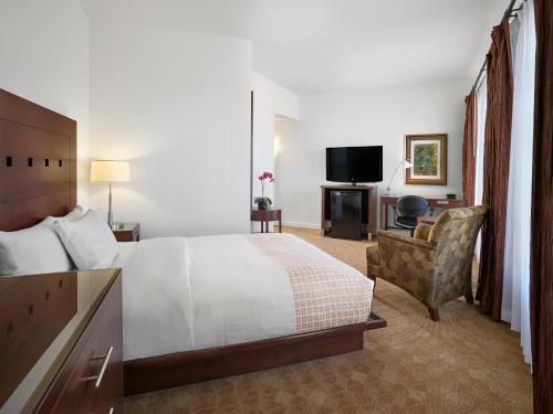 King Room image 4