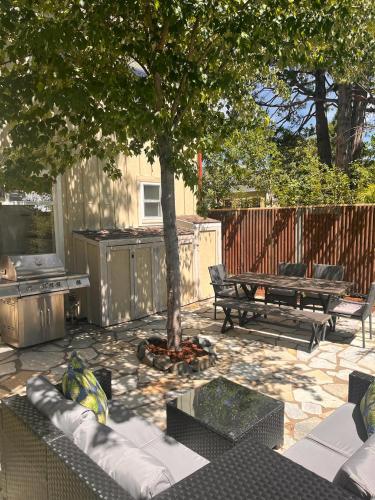 The Residence-beautiful home in the heart of downtown The Residence-beautiful home in the heart of downtown