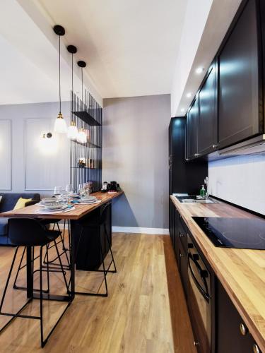 ChicLife - FLORENTIN Downtown Design Apt, Bergamo (photo 10)