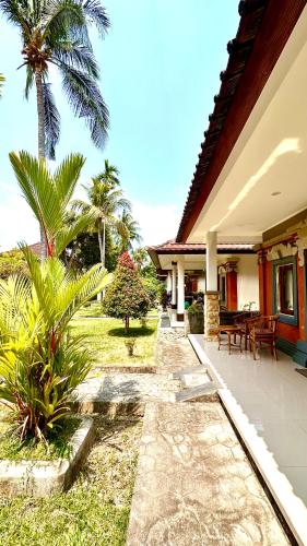 Balcony/terrace, Puri Bali HoteI near Jaring Kitchen & Drinks