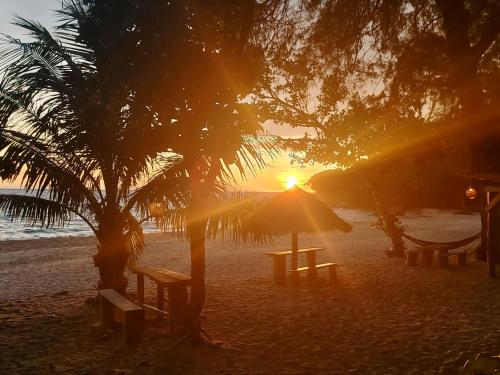 Skats, KAMAKU Bungalows - Sunset Beach in Kronga Sanloema