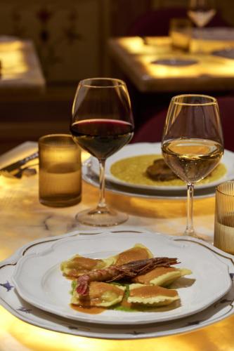 Welcome Piram Hotel - image 13