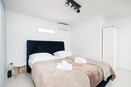 Hidden apartments city center by Adex travel 3