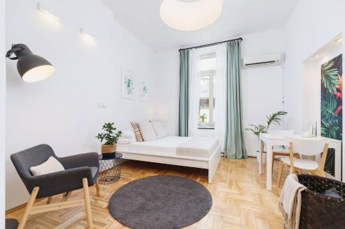 Soft Eden Studio - AC & Private Parking - Old Town, Krakov