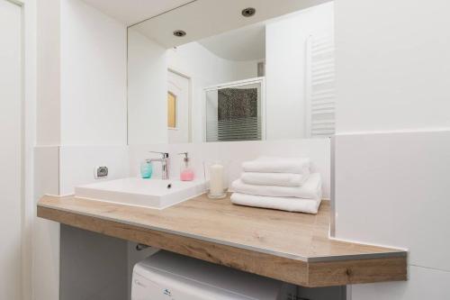 Soft Eden Studio - AC & Private Parking - Old Town, Krakov (fotografie 8)