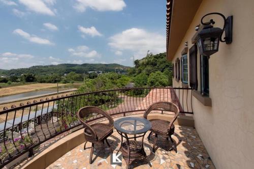 Balcony/terrace, 黛安莊園 Diane's Garden in Guanxi