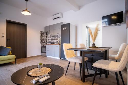 Facilities, stone villa marianna With private pool &guest studio in Kastelli