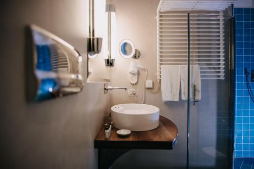 Superior Double Room image 4