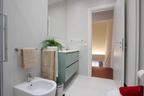 Marsili Luxury Suite - image 2