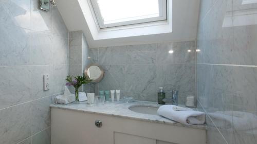 Sandown Cottage - image 14