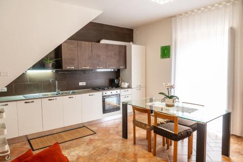 кухня, Casetta Vacanze - Appartamento con 2 camere da letto in Frasso Telesino