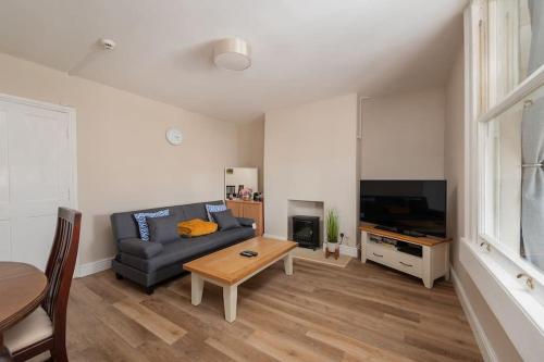 Garden Flat with Bath Skyline Views & Private Patio, Бат (фото 3)