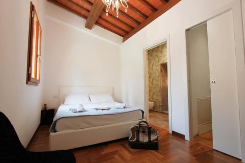 Santa Croce Deluxe Suite - image 7
