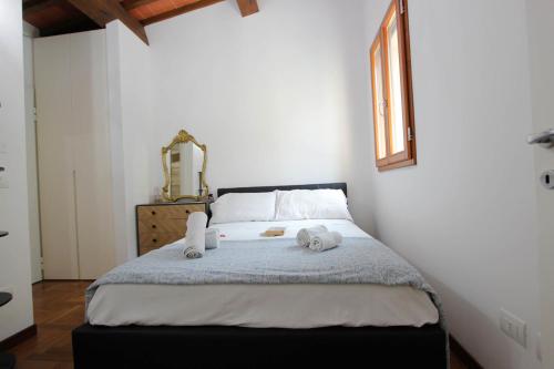 Santa Croce Deluxe Suite - image 8