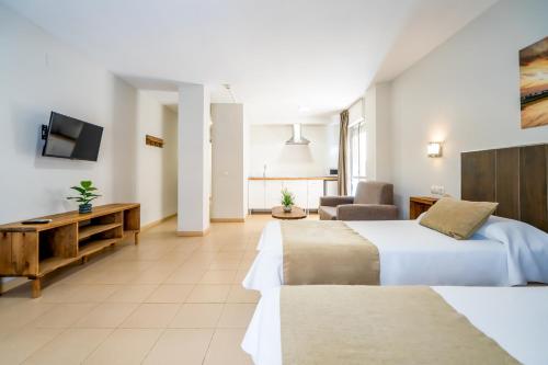 Apartamentos Puerta del Sur - image 13