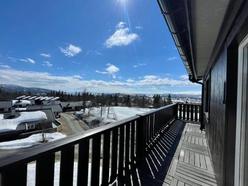 Central Apartment With 3 Bedrooms And Balcony in Beitostolen