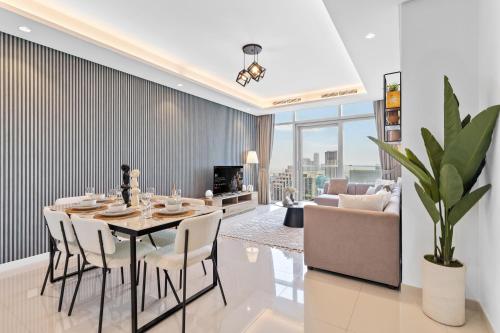 Luxury Stay with Burj Khalifa Views & Infinity Pool, Dubai (foto 4)