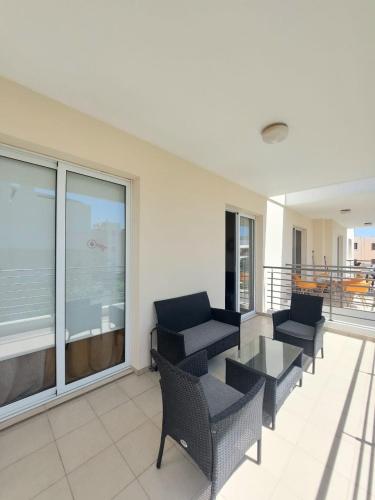Skats, Mythical Sands - Aura in Paralimni