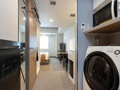 Residential Double Room - Non-Smoking image 4