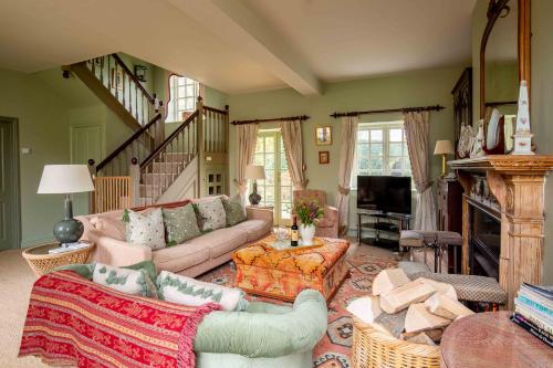 Aintree Cottage - image 2